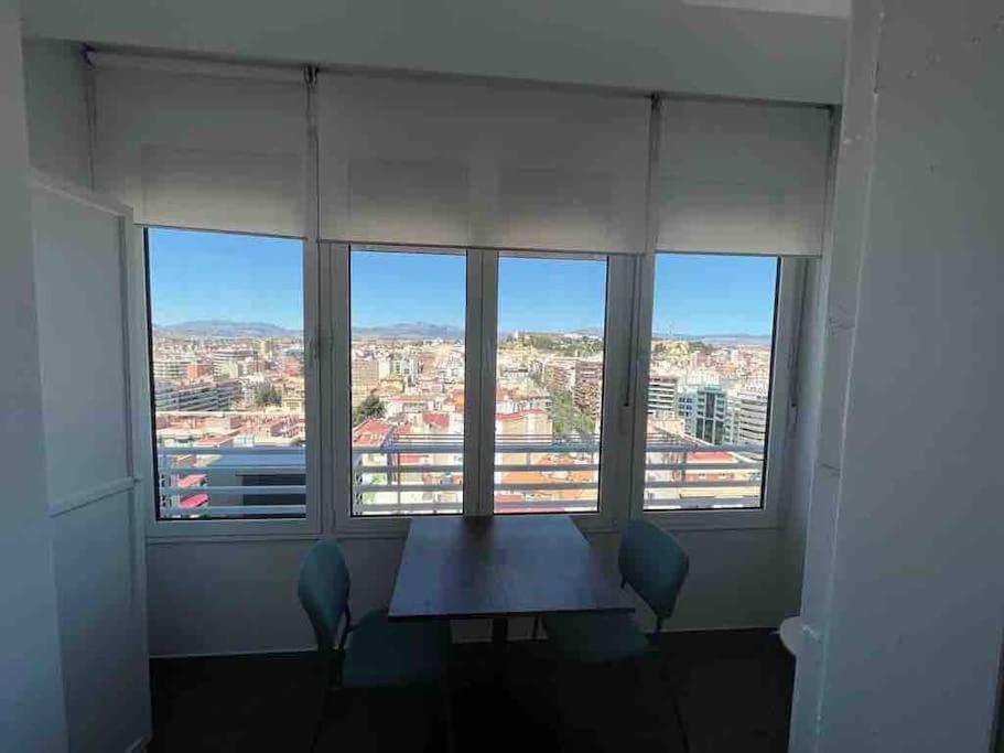 Centrico Apartamento En El Riscal Alicante Kültér fotó
