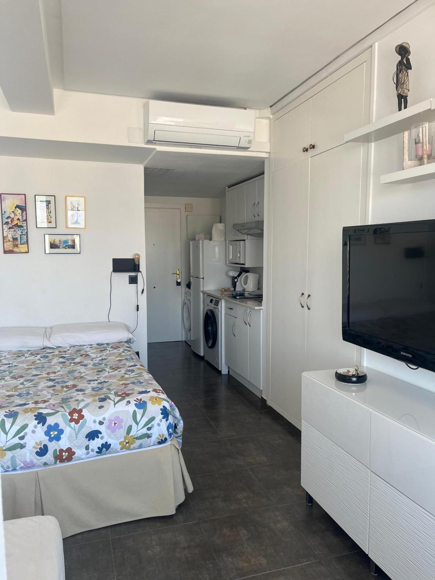 Centrico Apartamento En El Riscal Alicante Kültér fotó